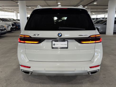 Certified 2025 BMW X7 xDrive40i w/ Premium Package image 7
