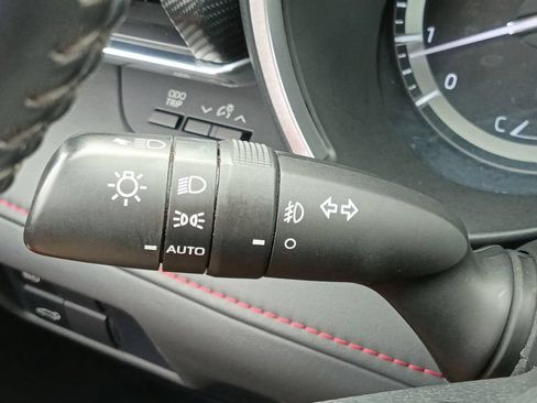 Used 2021 Toyota Highlander XSE AWD/4WD image 35
