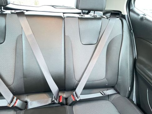 Used 2025 Buick Encore GX Preferred image 37