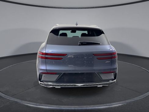 New 2026 Genesis GV70 2.5T Advanced AWD/4WD image 7