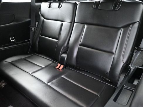 Used 2024 Ford Explorer XLT w/ Equipment Group 202A image 20