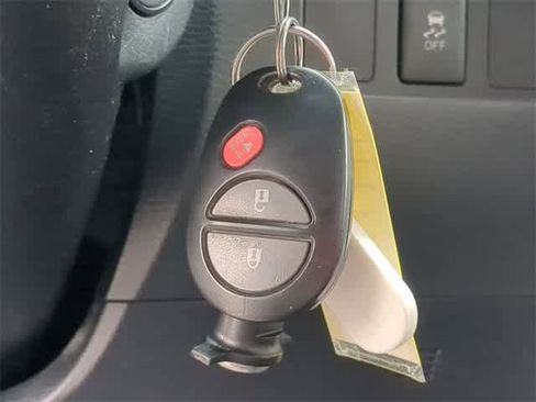 Used 2017 Toyota Tundra SR5 w/ SR5 Upgrade Package image 35