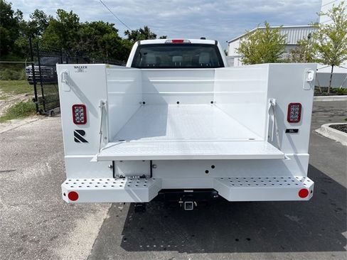 New 2025 Ford F250 XL w/ XL Chrome Package image 7