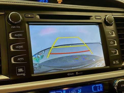 Used 2015 Toyota Highlander Limited Platinum image 23