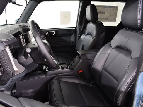 New 2025 Ford Bronco Outer Banks AWD/4WD image 6