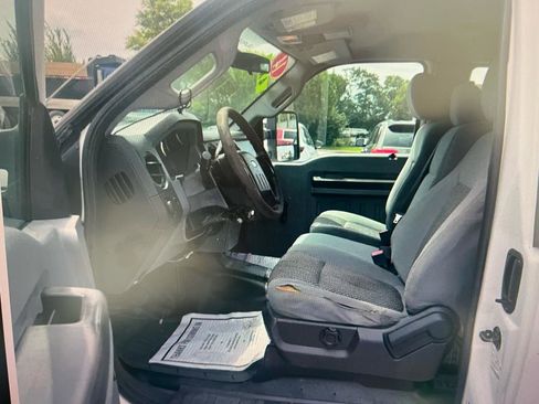Used 2014 Ford F250 XL AWD/4WD image 9