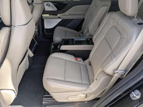 Used 2023 Lincoln Aviator Reserve w/ Equipment Group 201A AWD/4WD image 20