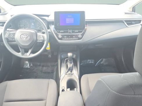 Used 2024 Toyota Corolla LE FWD image 11
