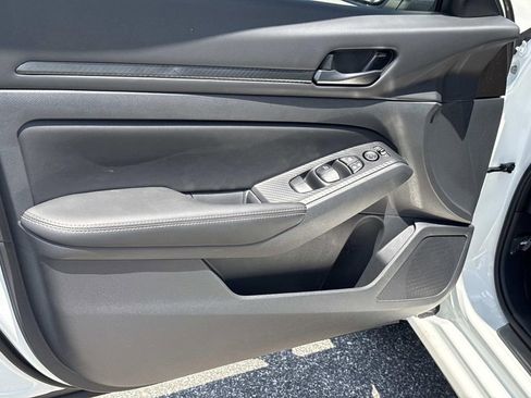 New 2026 Nissan Altima 2.5 SV w/ SV Special Edition Package FWD image 17
