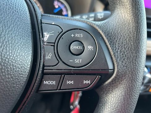 Certified 2025 Toyota RAV4 LE image 18