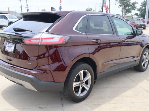Used 2024 Ford Edge SEL w/ Convenience Package AWD/4WD image 5