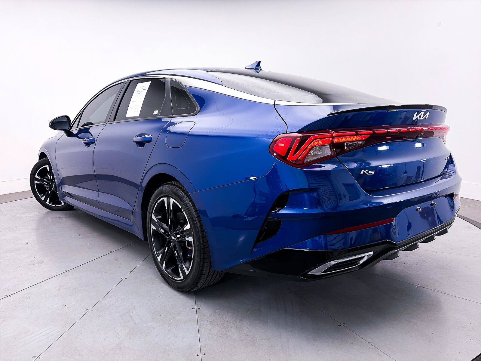 Used 2022 Kia K5 GT-Line AWD/4WD image 2