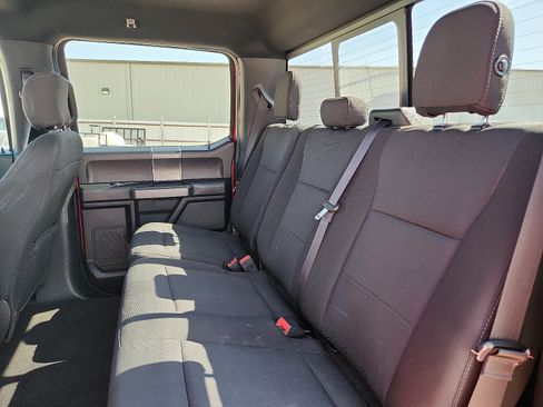 Used 2019 Ford F150 XLT w/ Equipment Group 302A Luxury AWD/4WD image 11