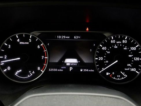 Certified 2025 Nissan Rogue SV image 27