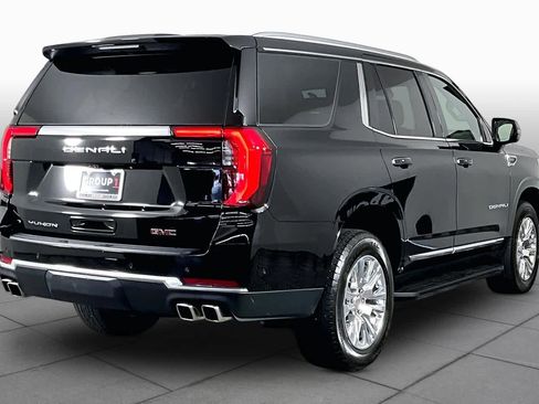 Used 2025 GMC Yukon Denali AWD/4WD image 13
