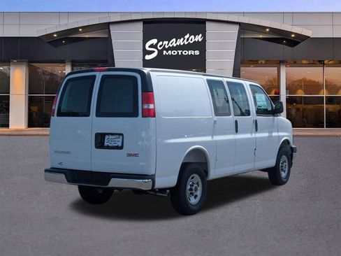 New 2026 GMC Savana 2500 w/ Chrome Appearance Package RWD image 5