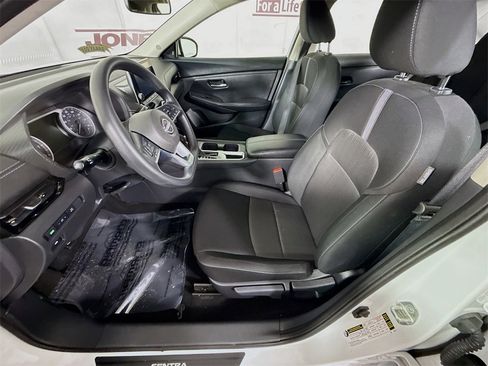 Certified 2025 Nissan Sentra SV w/ Lighting Package image 25