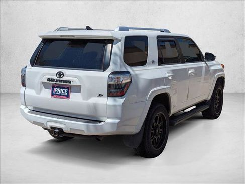 Used 2017 Toyota 4Runner SR5 Premium AWD/4WD image 5