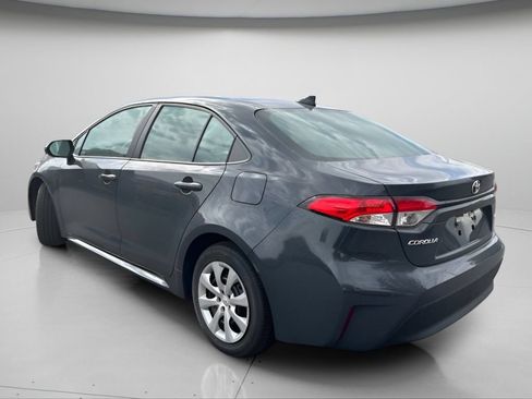 Used 2026 Toyota Corolla LE FWD image 11