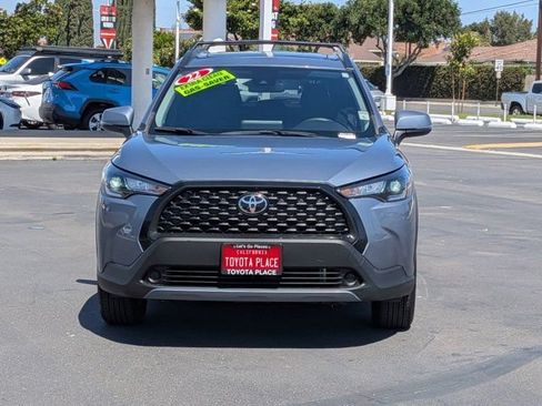 Used 2022 Toyota Corolla Cross LE AWD/4WD image 2