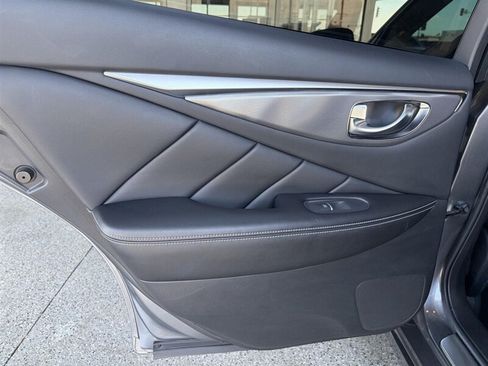 Used 2016 INFINITI Q50 Sport RWD image 14