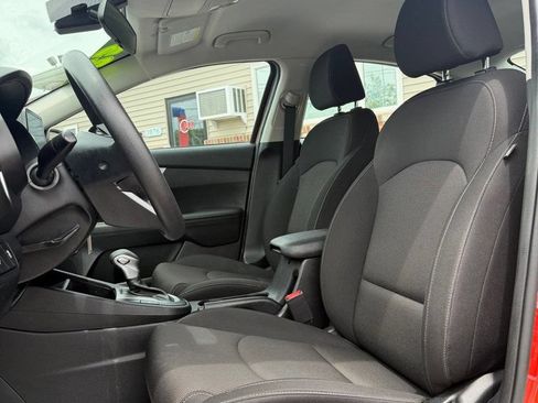 Used 2023 Kia Forte LXS w/ LXS Technology Package FWD image 10