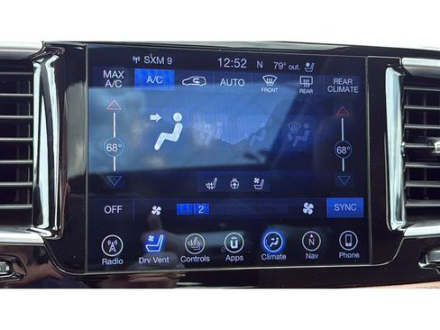 Used 2017 Chrysler Pacifica Limited w/ Advanced Safetytec Group FWD image 21