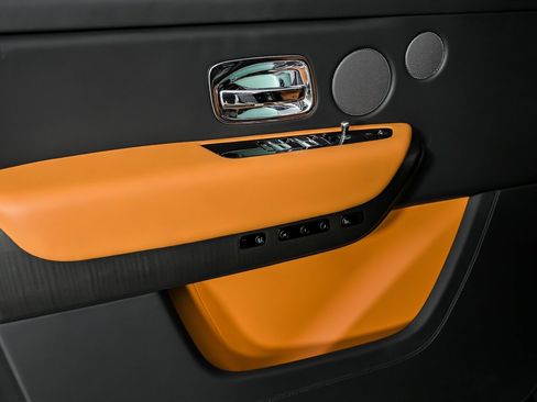 Used 2022 Rolls-Royce Cullinan image 18