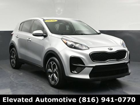 Used 2020 Kia Sportage LX image 1