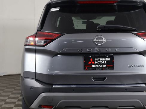 Used 2023 Nissan Rogue SV w/ SV Premium Package image 14
