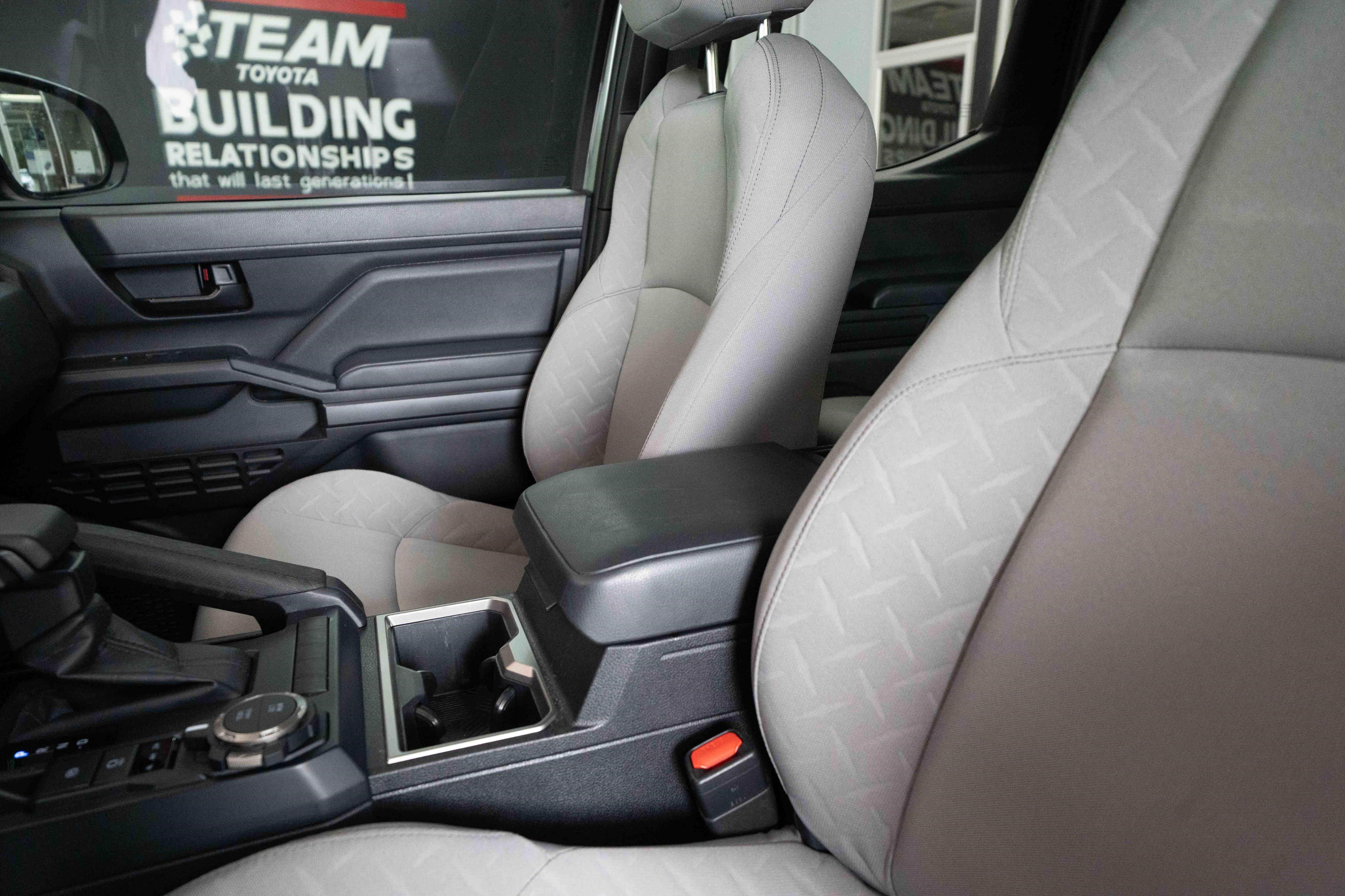 Used 2024 Toyota Tacoma SR5 AWD/4WD image 10