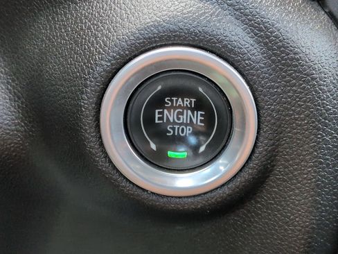 Used 2024 GMC Sierra 3500 Pro AWD/4WD image 26