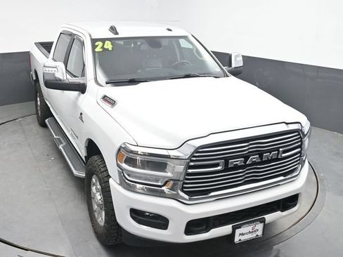 Used 2024 RAM 2500 Laramie AWD/4WD image 27