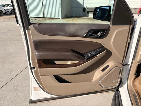 Used 2018 Chevrolet Tahoe LT image 15