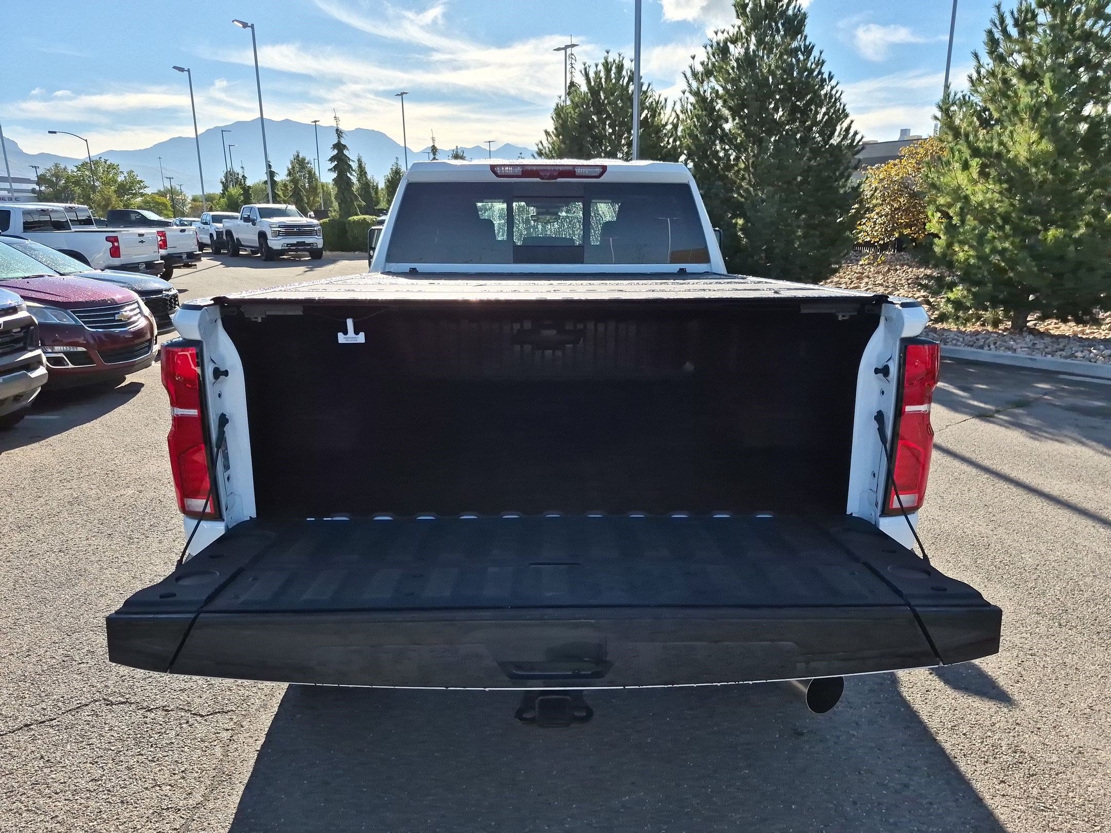 Used 2026 Chevrolet Silverado 2500 ZR2 w/ LPO, Dark Essentials Package AWD/4WD image 30