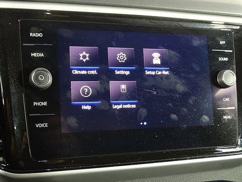 Used 2022 Volkswagen Atlas Cross Sport SE image 33