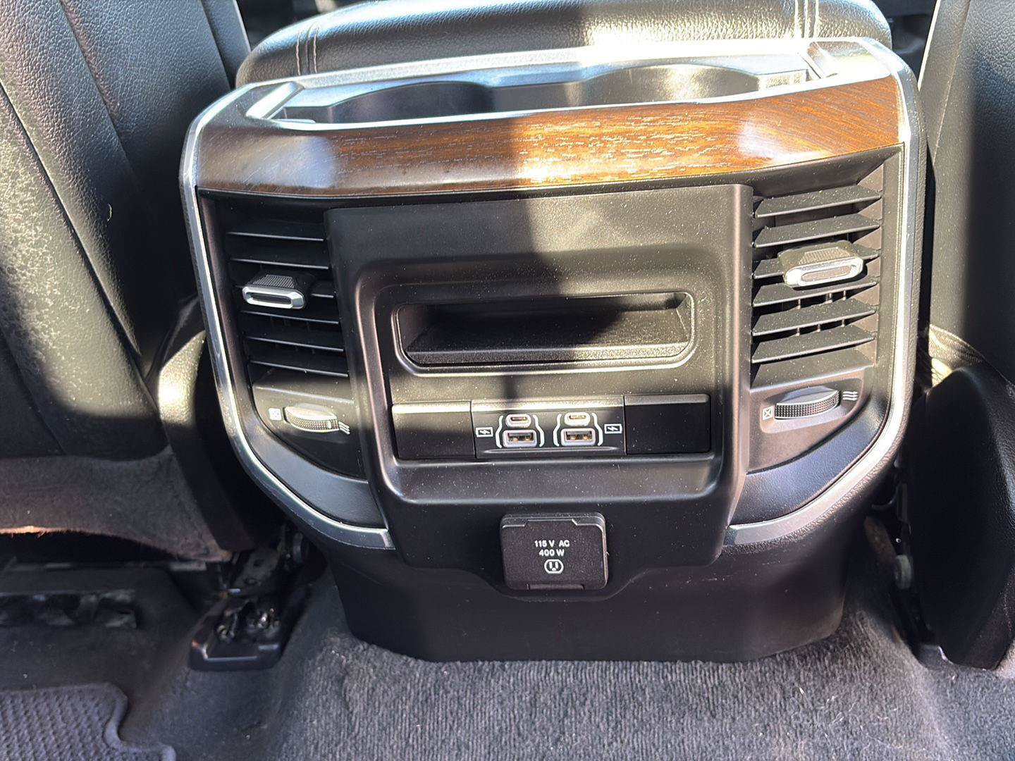 Used 2021 RAM 1500 Laramie AWD/4WD image 16