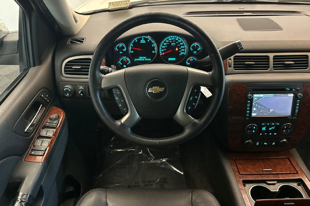 Used 2013 Chevrolet Tahoe LTZ RWD image 14