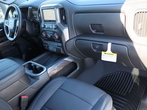 Used 2023 Chevrolet Silverado 2500 LTZ w/ LTZ Premium Package image 32