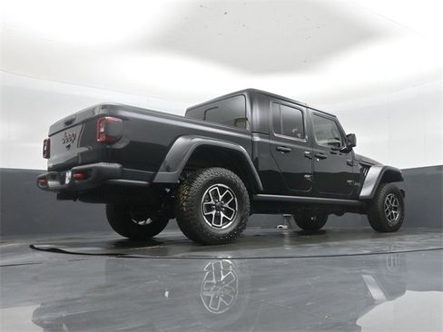 New 2025 Jeep Gladiator Rubicon image 39