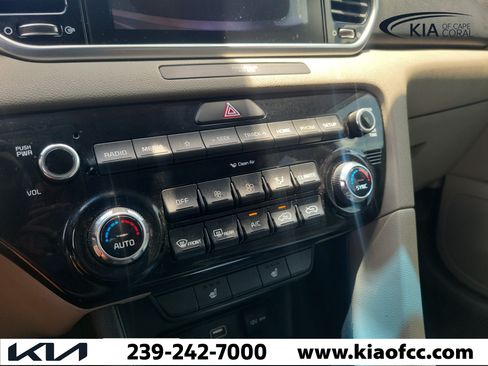 Used 2020 Kia Sportage EX FWD image 28