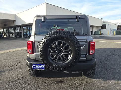 New 2025 Ford Bronco 4-Door image 7