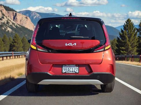 Used 2023 Kia Soul LX w/ Option Group 015 image 6