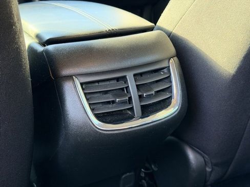 Used 2023 Chevrolet Malibu LT image 24