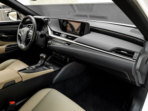 Used 2021 Lexus ES 350 w/ Premium Package FWD image 18