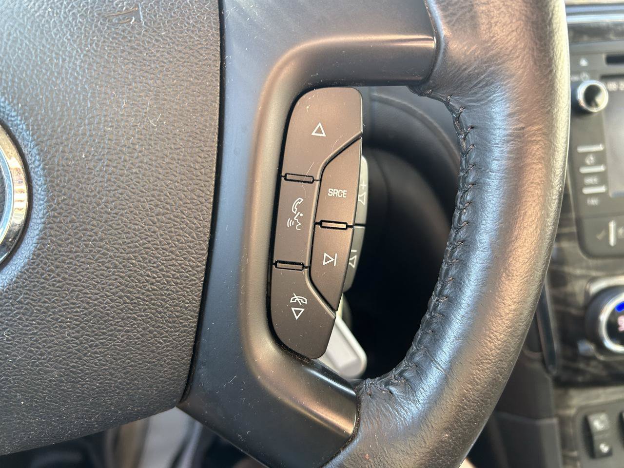 Used 2013 Buick Enclave Leather FWD image 20