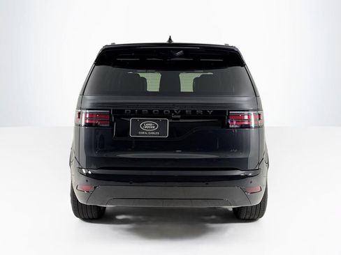Used 2024 Land Rover Discovery Dynamic SE AWD/4WD image 4