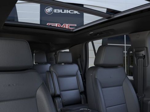New 2026 GMC Yukon Denali w/ Sun & Power Step Package AWD/4WD image 24