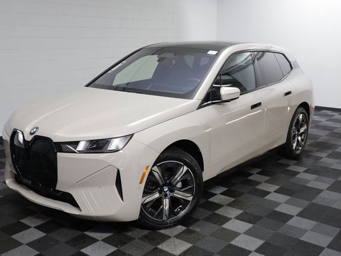 New 2026 BMW iX xDrive45 image 2