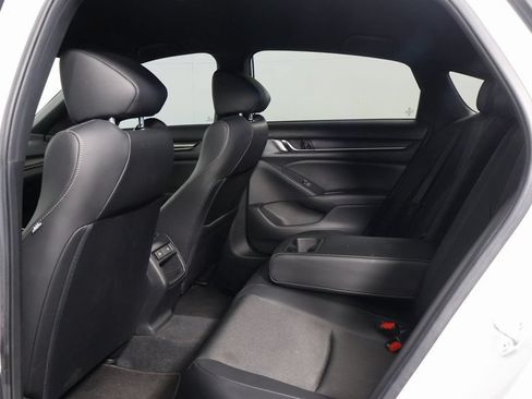 Used 2022 Honda Accord Sport image 11